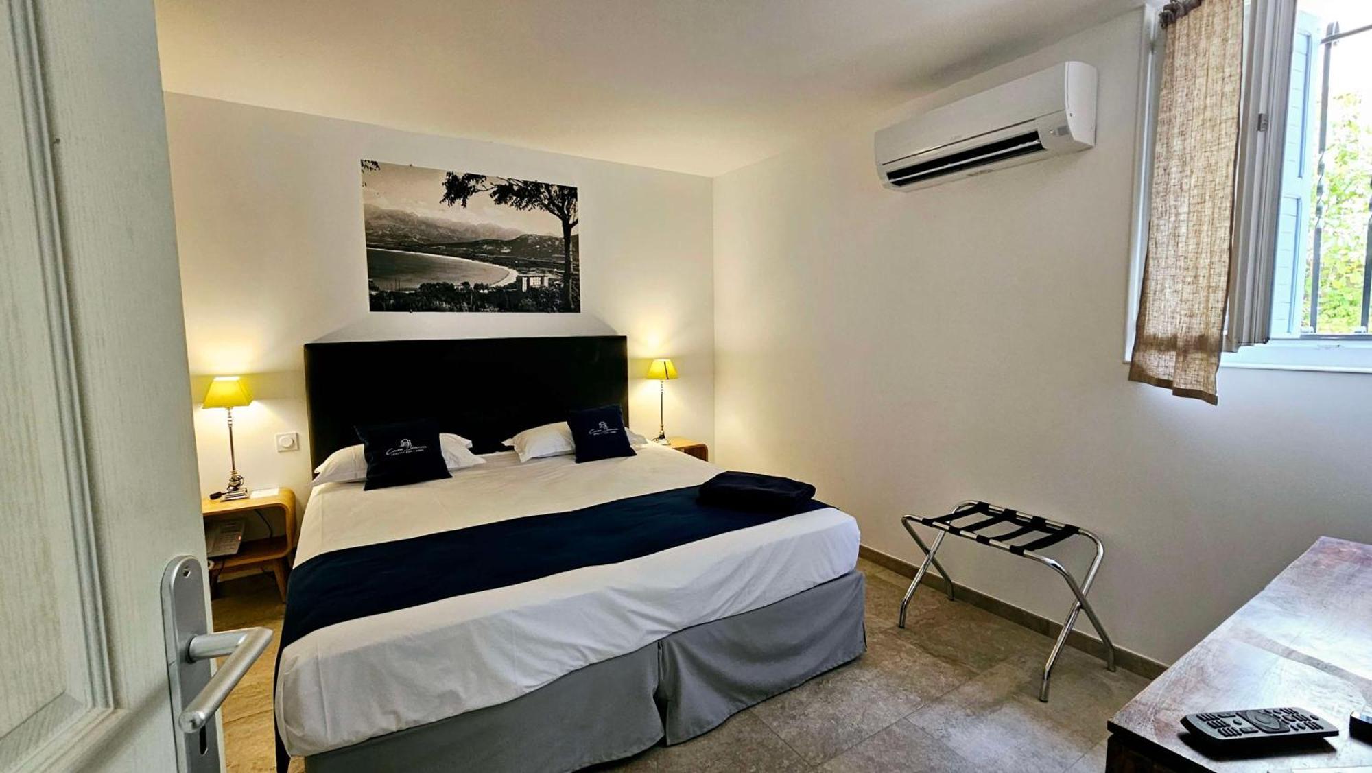 Best Western Hotel Casa Bianca, Piscine Interieure Et Exterieure Καλβί Εξωτερικό φωτογραφία