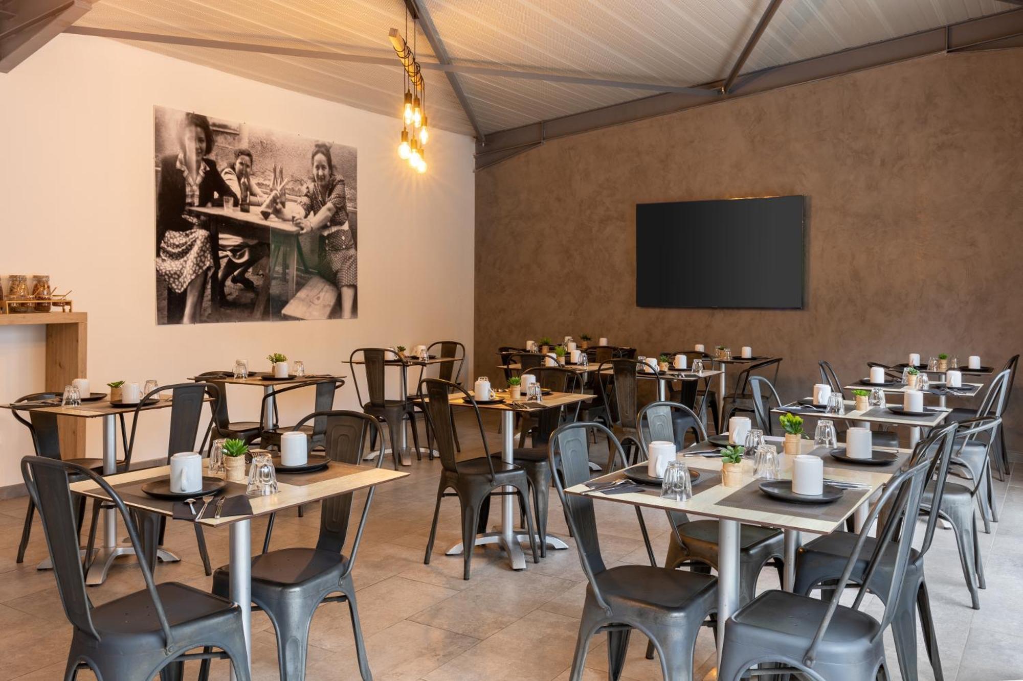 Best Western Hotel Casa Bianca, Piscine Interieure Et Exterieure Καλβί Εξωτερικό φωτογραφία