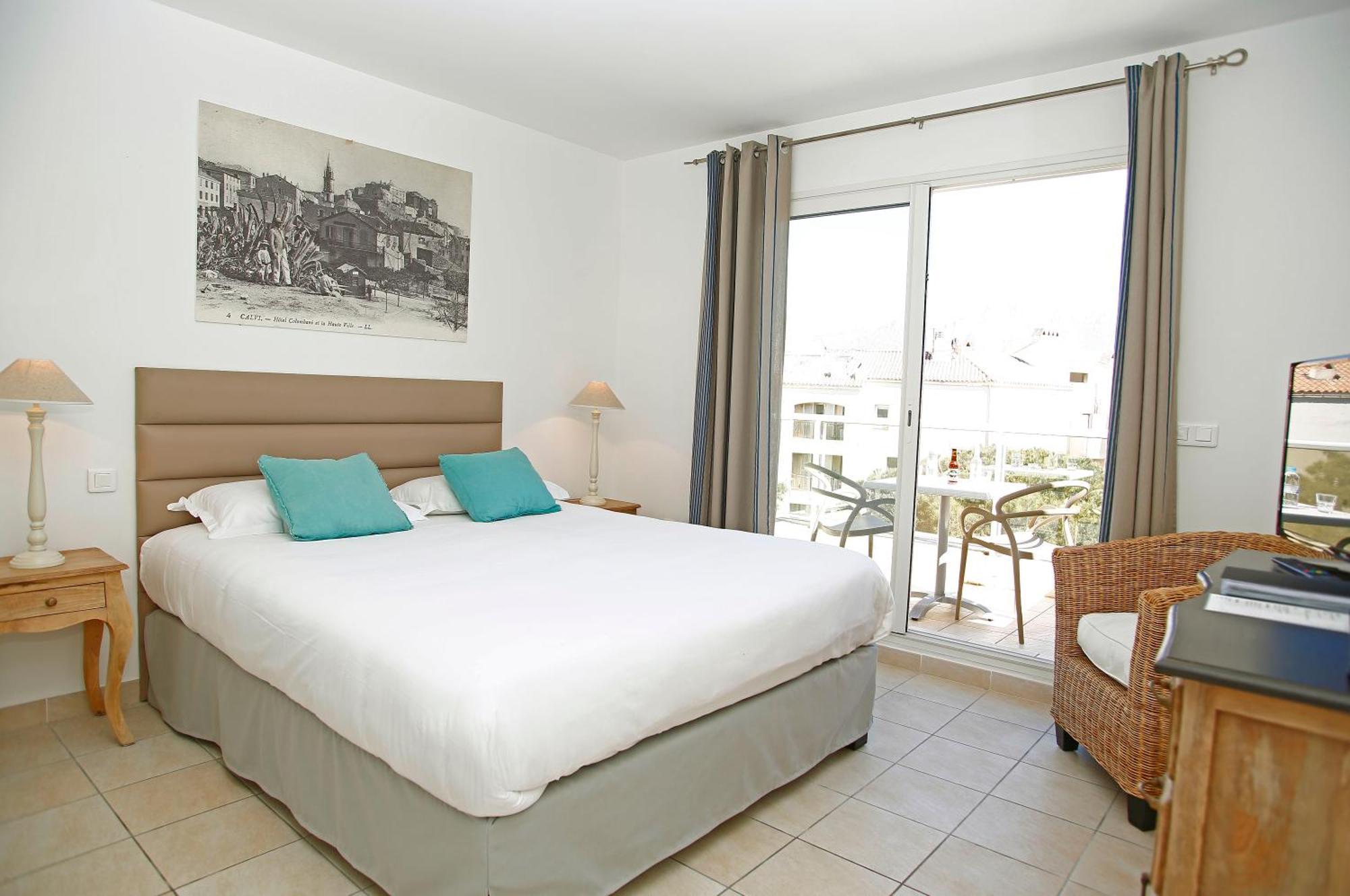 Best Western Hotel Casa Bianca, Piscine Interieure Et Exterieure Καλβί Εξωτερικό φωτογραφία